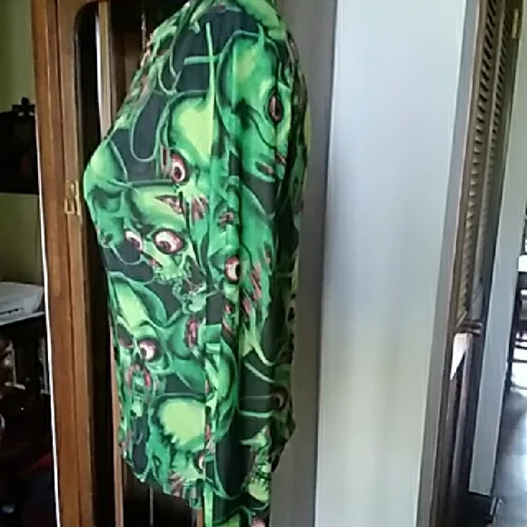 Dolls Kill Green Skull Crop Top - Picture 3 of 5